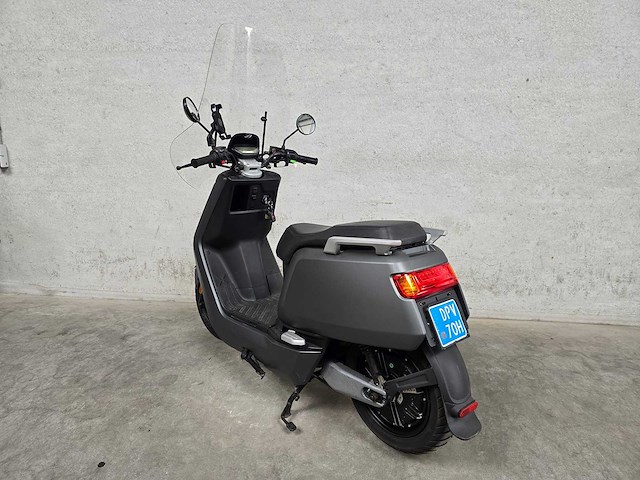 Niu - snorscooter - n1s - brommer - afbeelding 6 van  8