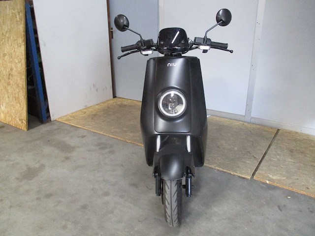 Niu - snorscooter - n1s - e-scooter - afbeelding 7 van  13