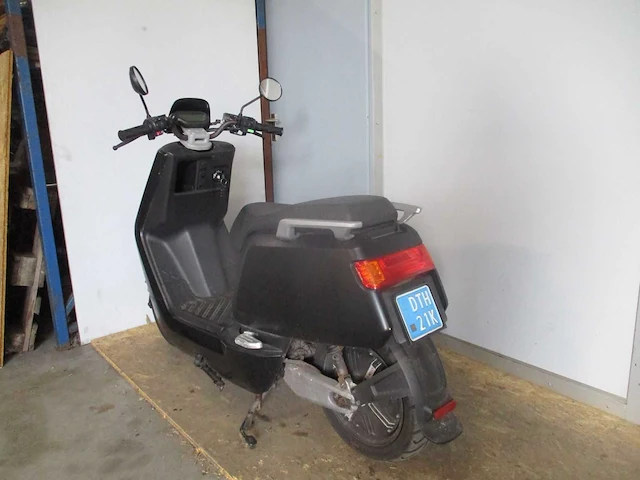 Niu - snorscooter - n1s - e-scooter - afbeelding 2 van  11