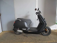 Niu - snorscooter - n1s - e-scooter - afbeelding 8 van  11