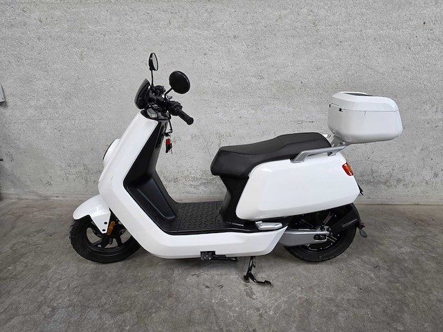 Niu - snorscooter - n1s - elektrische 25km uitvoering drg85d - afbeelding 1 van  9