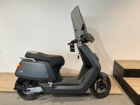 Niu n1s sport e-scooter
