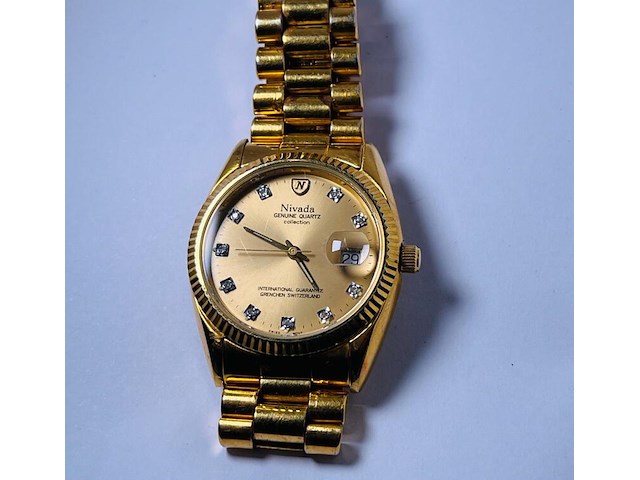 Nivada grenchen switserland herenhorloge met fluted bezel - afbeelding 1 van  7