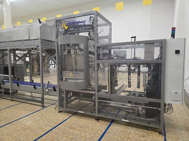 Niverplast - 2016 - bakkerij verpakkingslijn - afbeelding 40 van  72