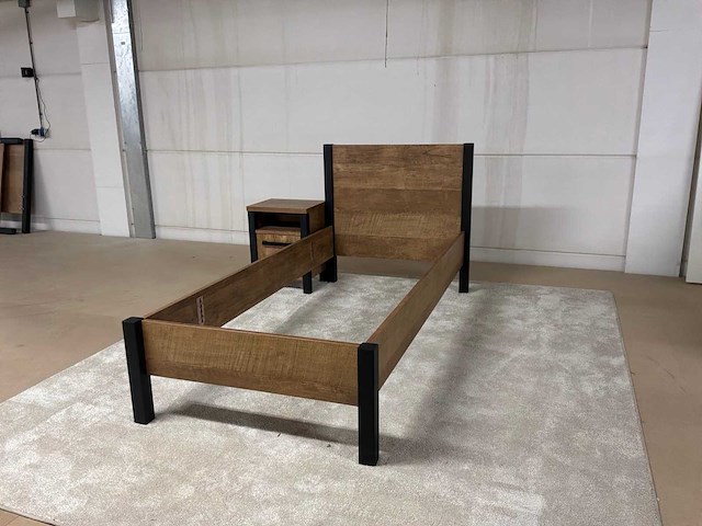 Nizoli bedframe met nachtkastje - afbeelding 9 van  11