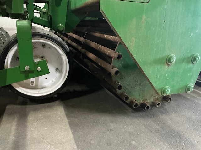 Nmw precisiezaaimachine en drip irrigatie legger - afbeelding 4 van  16