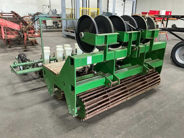 Nmw precisiezaaimachine en drip irrigatie legger - afbeelding 10 van  16