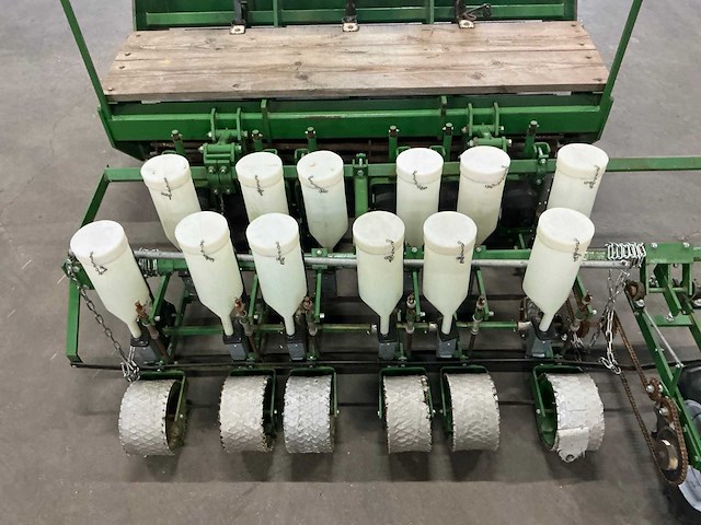 Nmw precisiezaaimachine en drip irrigatie legger - afbeelding 8 van  19