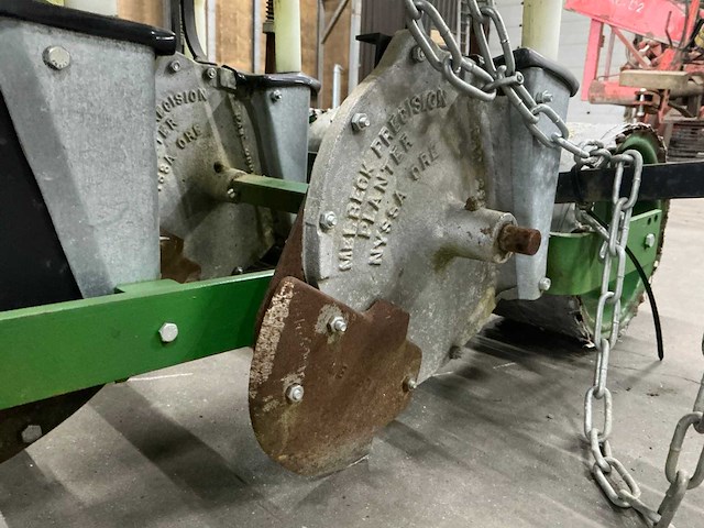 Nmw precisiezaaimachine en drip irrigatie legger - afbeelding 10 van  19