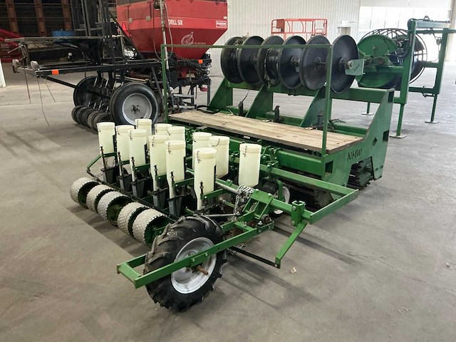 Nmw precisiezaaimachine en drip irrigatie legger - afbeelding 13 van  19