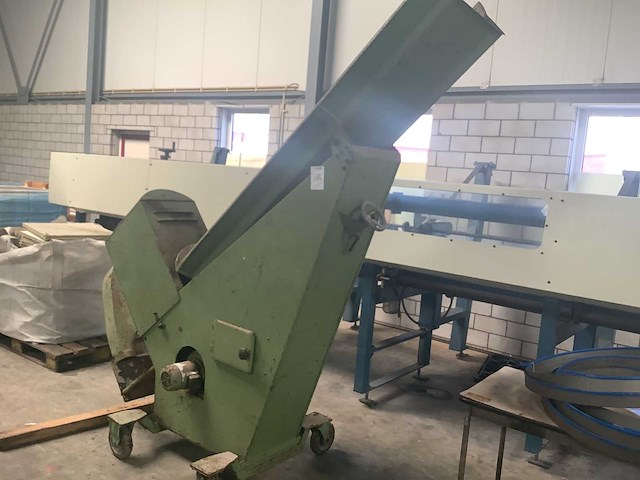Nn - diverse zaagmachines - afbeelding 2 van  4