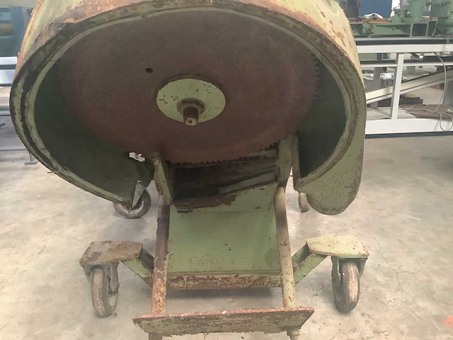 Nn - diverse zaagmachines - afbeelding 3 van  4