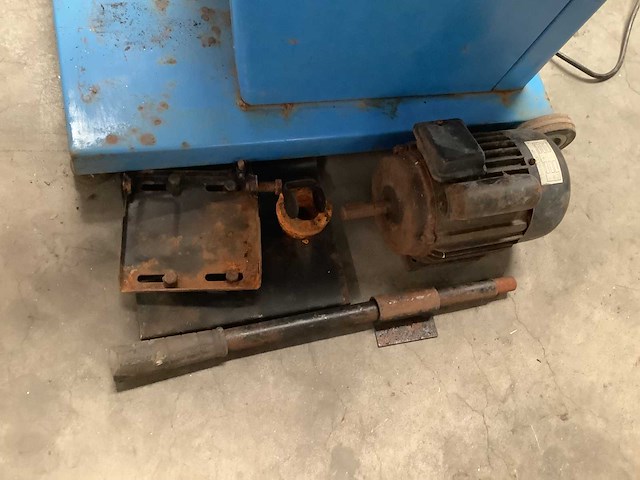 Nn - metalen horizontale bandzaagmachine - afbeelding 5 van  5