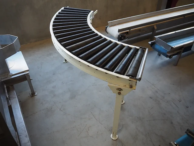 Nn 45˚ roller conveyor - afbeelding 2 van  3