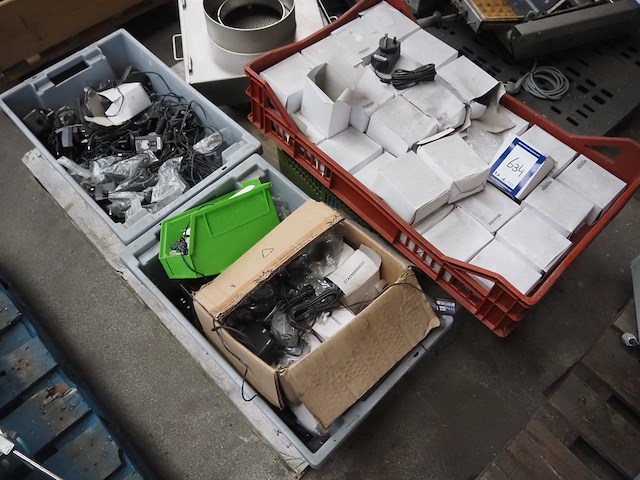 Nn adapters - afbeelding 1 van  9