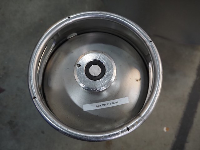 Nn beer kegs - afbeelding 9 van  10