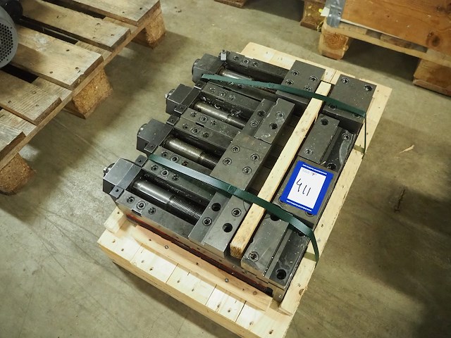 Nn bench screw - afbeelding 1 van  5