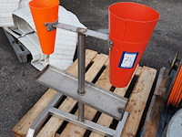 Nn bleeding cones - afbeelding 1 van  7