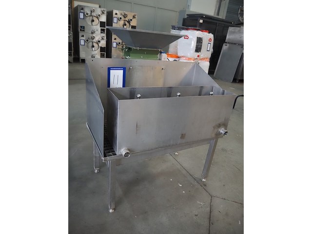 Nn bottle washing station - afbeelding 1 van  10