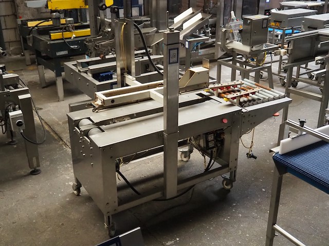 Nn box closing machine - afbeelding 1 van  10