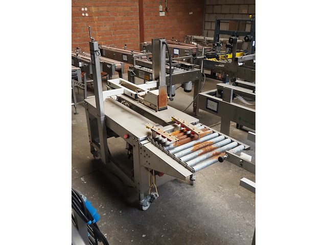 Nn box closing machine - afbeelding 3 van  10