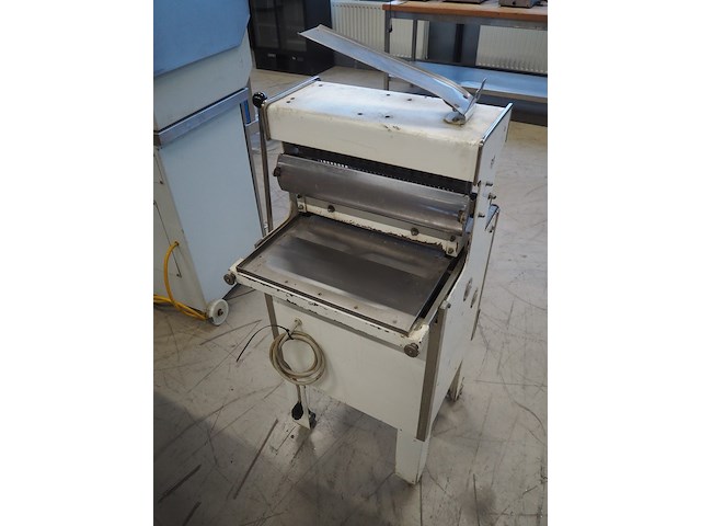 Nn bread slicer - afbeelding 3 van  8