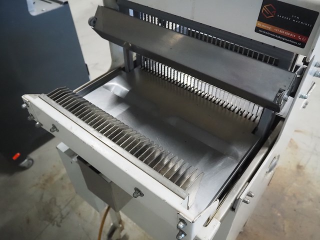 Nn bread slicer - afbeelding 8 van  10