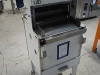Nn bread slicer