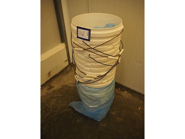 Nn buckets - afbeelding 1 van  2