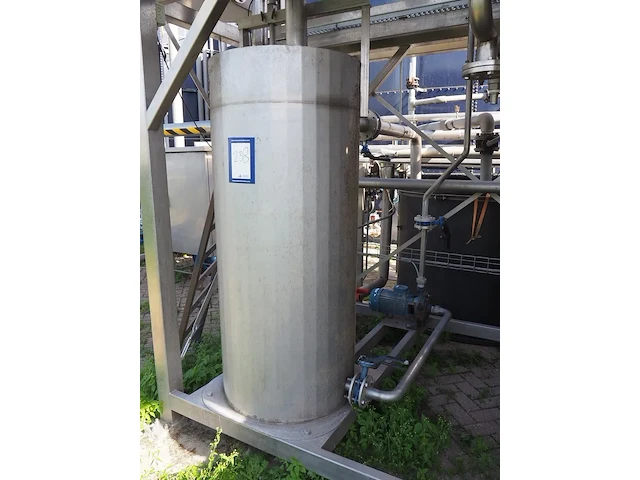 Nn buffer tank - afbeelding 1 van  9