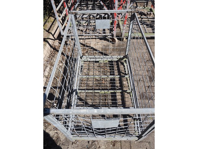 Nn cage - afbeelding 3 van  3
