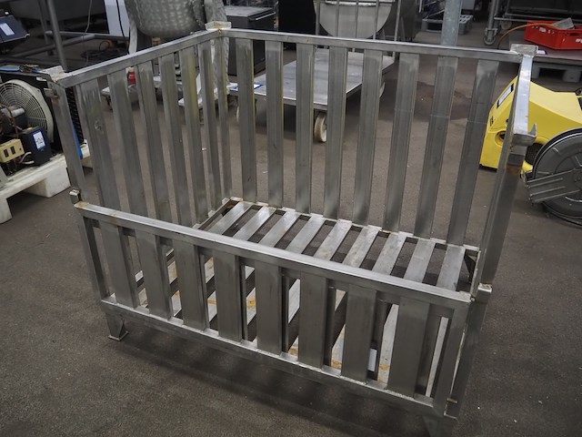 Nn cage - afbeelding 6 van  6