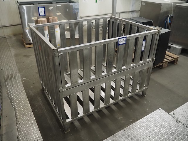 Nn cage - afbeelding 1 van  6