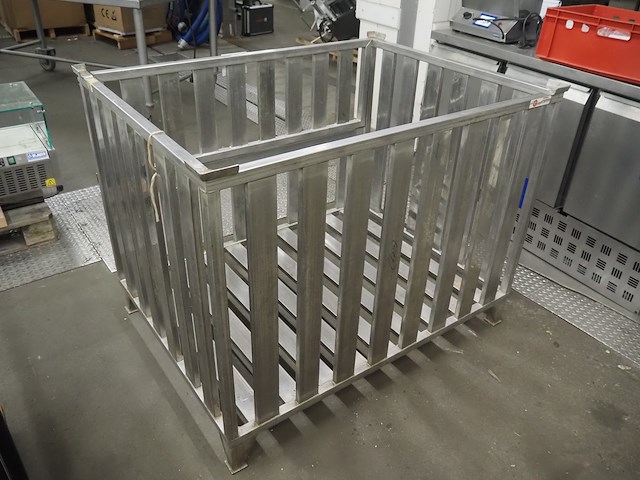 Nn cage - afbeelding 3 van  6
