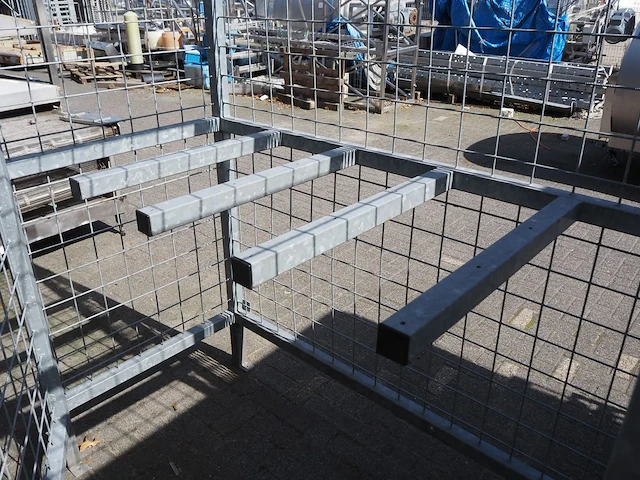 Nn cage - afbeelding 4 van  4