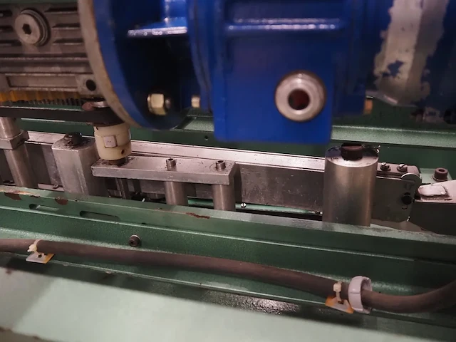 Nn cap closing machine - afbeelding 12 van  13