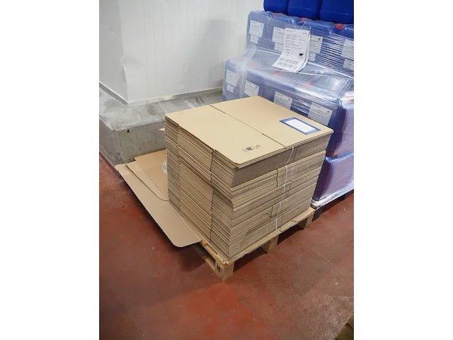 Nn carton boxes - afbeelding 1 van  3