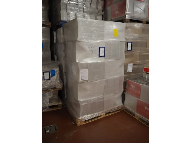 Nn carton boxes - afbeelding 3 van  5