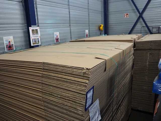 Nn carton boxes - afbeelding 4 van  6
