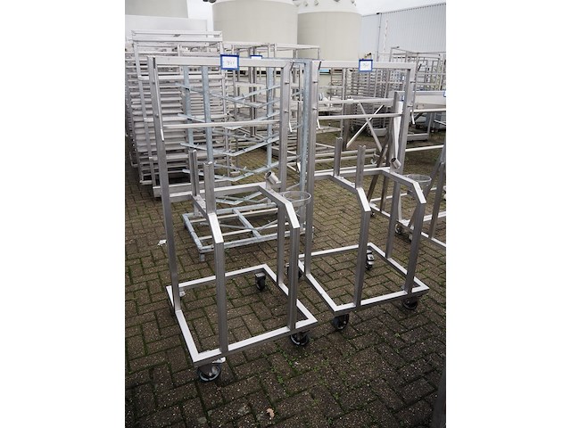 Nn cleaning trolleys for battering machines - afbeelding 1 van  4