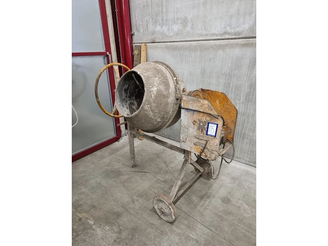 Nn concrete mixer - afbeelding 1 van  5