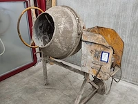 Nn concrete mixer