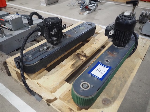 Nn conveyors for box closing machine - afbeelding 3 van  5