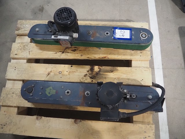 Nn conveyors for box closing machine - afbeelding 5 van  5