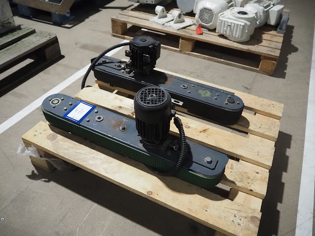 Nn conveyors for box closing machine - afbeelding 2 van  9