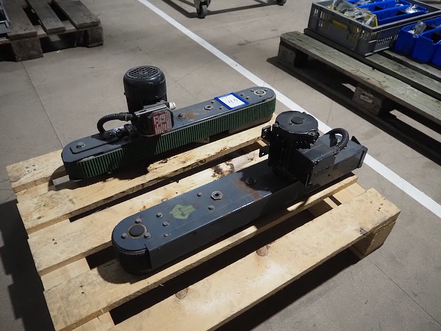 Nn conveyors for box closing machine - afbeelding 4 van  9