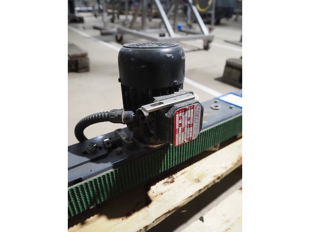 Nn conveyors for box closing machine - afbeelding 6 van  9