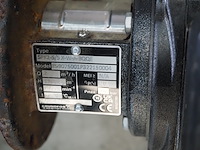 Nn crate with parts - afbeelding 9 van  26