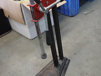 Nn crate with parts - afbeelding 13 van  26