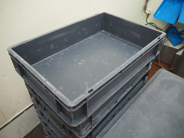 Nn crates on rollie - afbeelding 4 van  4
